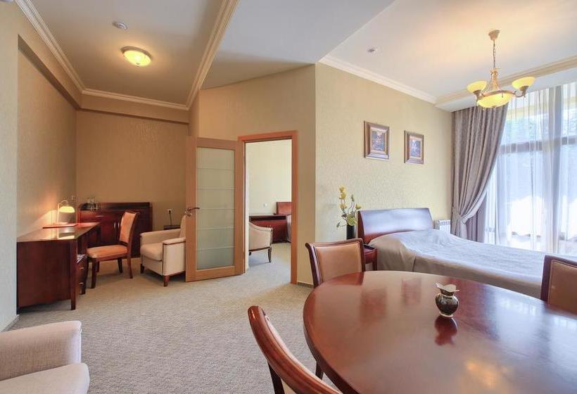 בית מלון כפרי Spa Plaza Essentuki