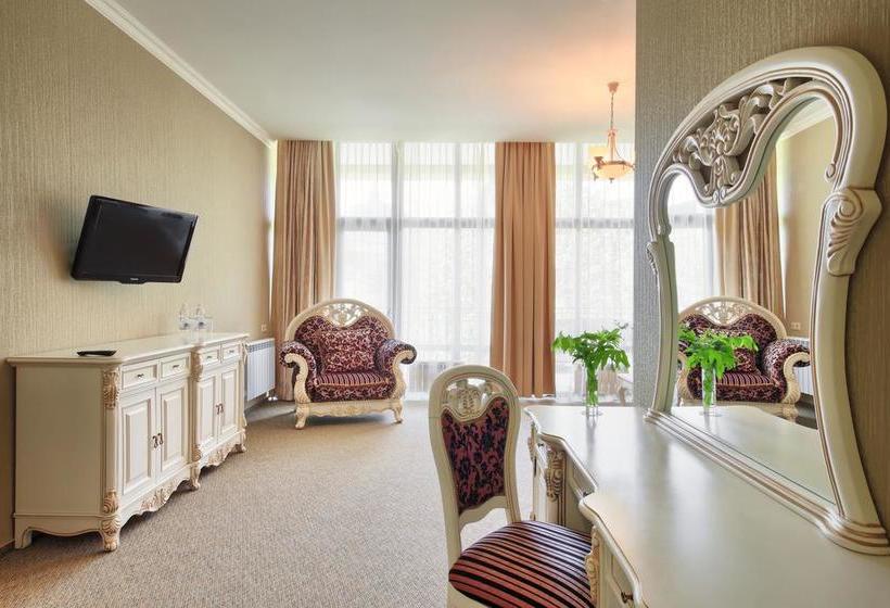 בית מלון כפרי Spa Plaza Essentuki