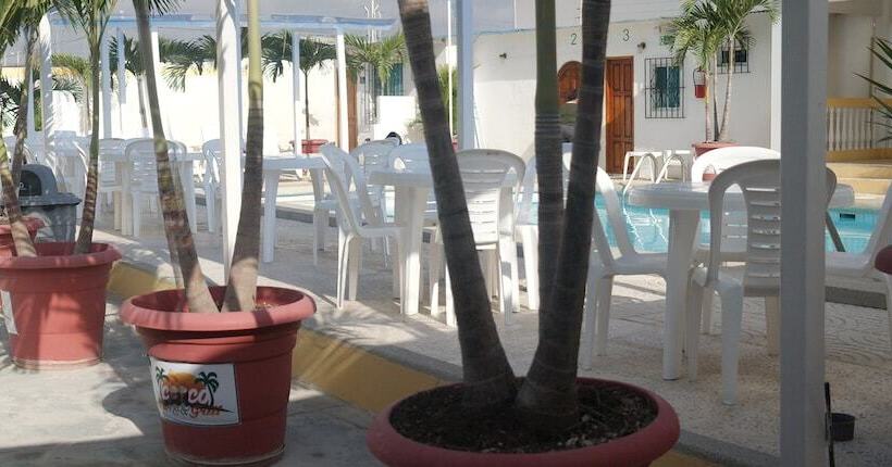 Hostal Palmeras Playa Milina