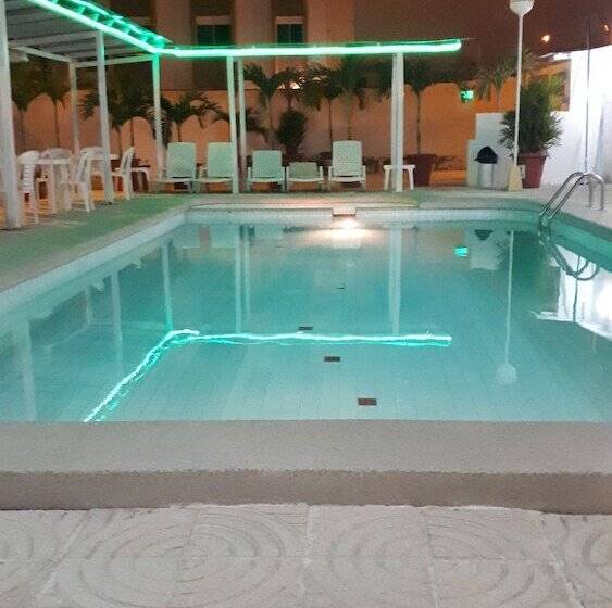 Hostal Palmeras Playa Milina