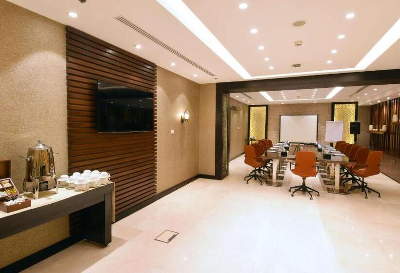 בית מלון כפרי Best Western Plus Fursan