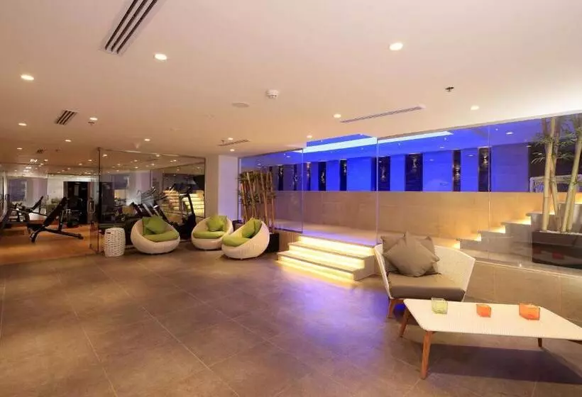 ホテル Best Western Plus Fursan