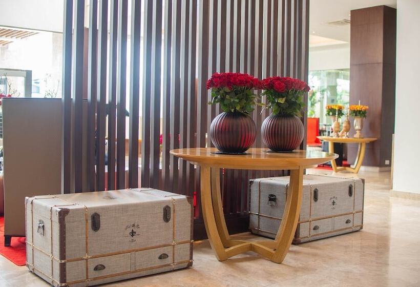 هتل Crowne Plaza Nairobi Airport, An Ihg