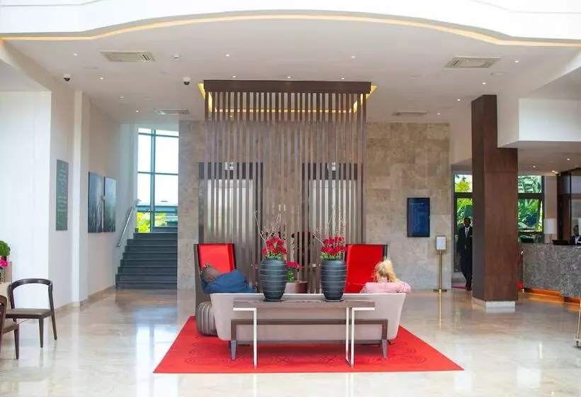 هتل Crowne Plaza Nairobi Airport, An Ihg
