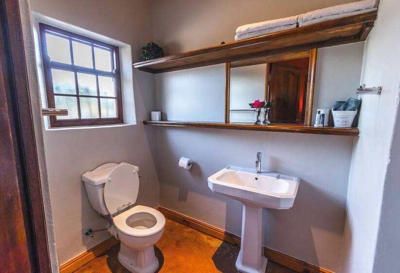 Hotelli De Leeuwenhof Estate