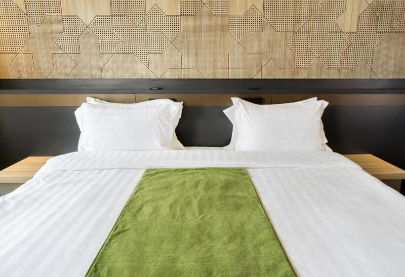 Отель Ibis Styles Makkah