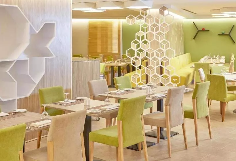 ホテル Ibis Styles Makkah