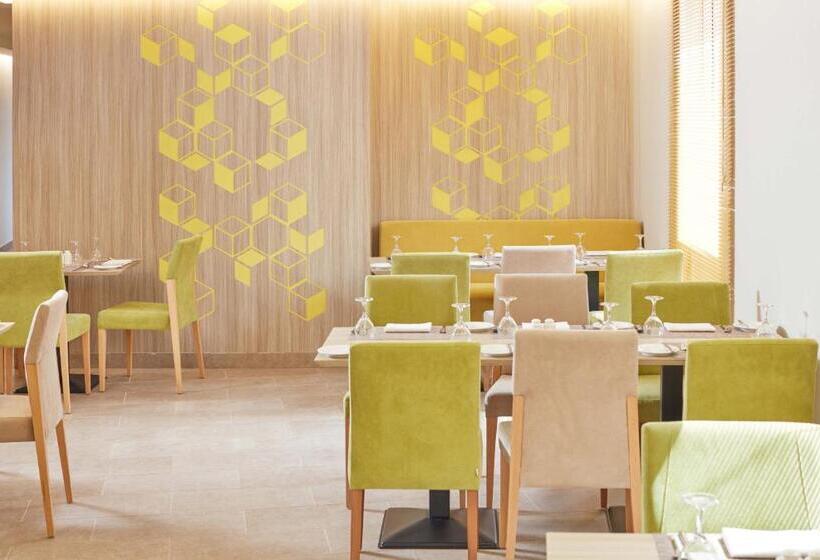 Отель Ibis Styles Makkah