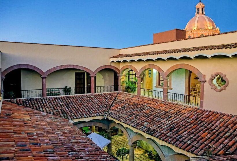 هتل La Plaza De Tequisquiapan