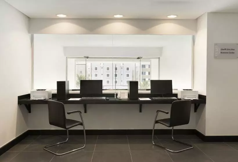 ホテル Ramada Encore Al Khobar Olaya