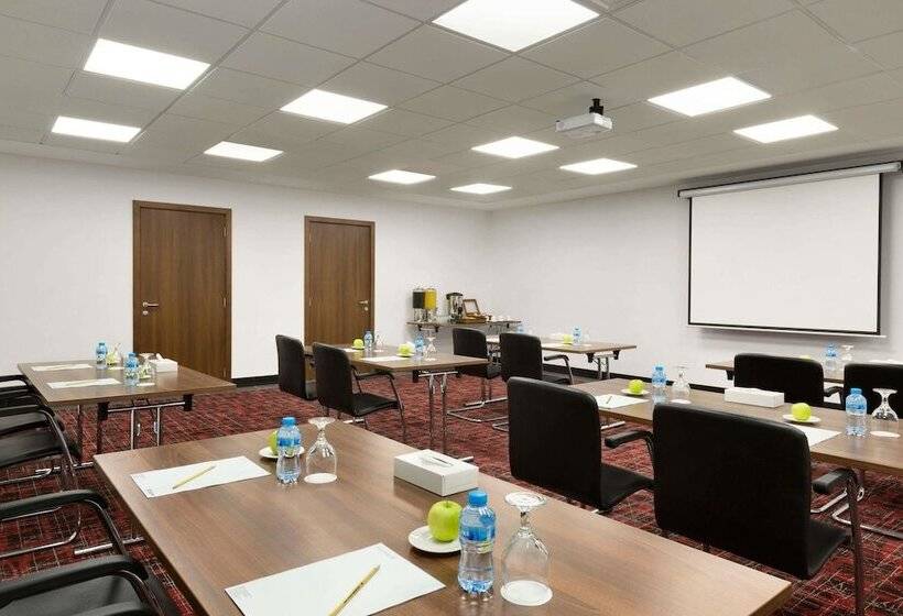 בית מלון כפרי Ramada Encore Al Khobar Olaya