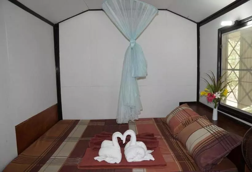 Laemson Resort