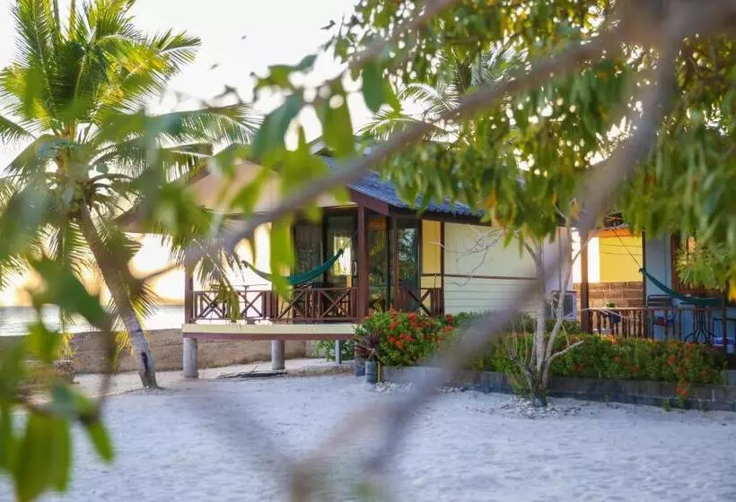 Laemson Resort