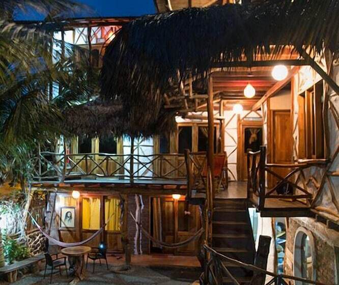 Hostel Hostal Rutamar