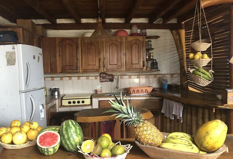 Hostel Hostal Rutamar