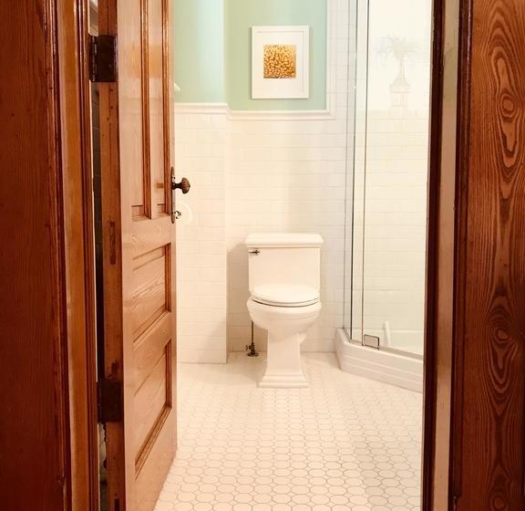 Castle La Crosse Bed And Breakfast