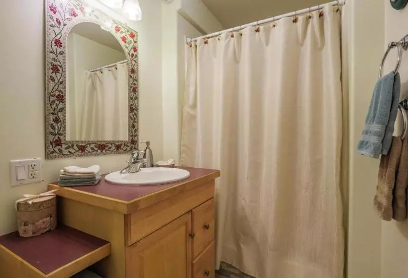 Denali Primrose Bed & Breakfast