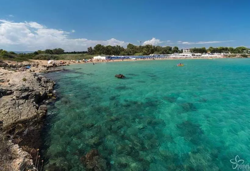 هتل Arenella Beach Rooms