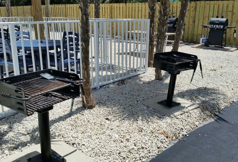 בית מלון כפרי Knight S Key Suites