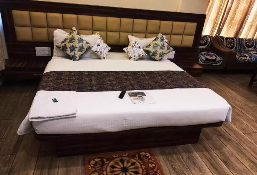 Hotelli Manasi Pride