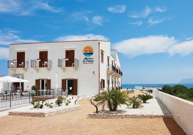 Marina Di Petrolo Hotel & Spa