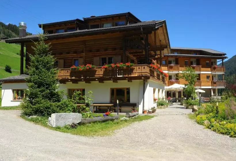 Hotelli Ortler