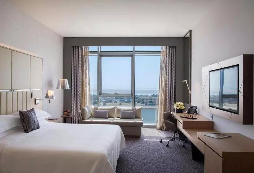 هتل Pearl Rotana Capital Centre