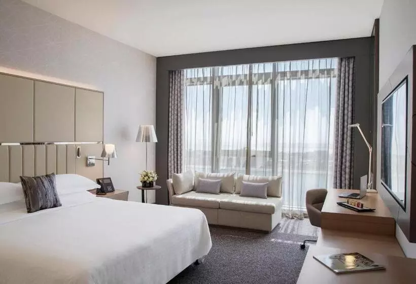 هتل Pearl Rotana Capital Centre