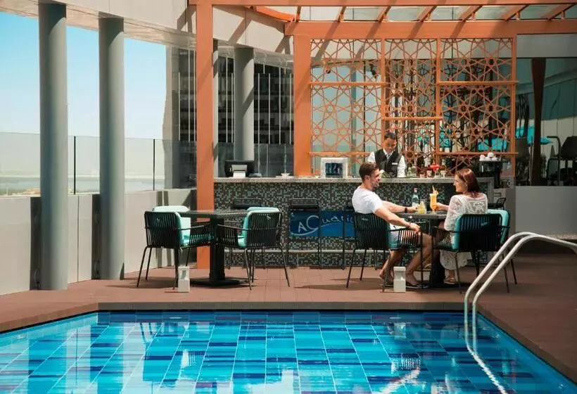 هتل Pearl Rotana Capital Centre