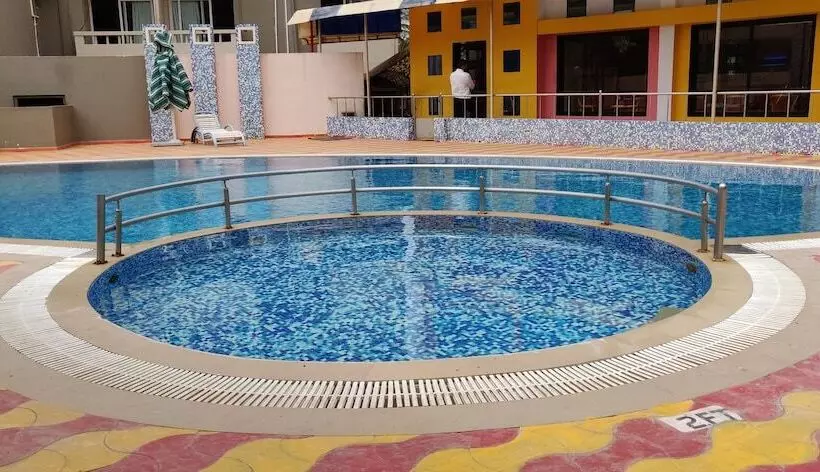 Hotel Samrat