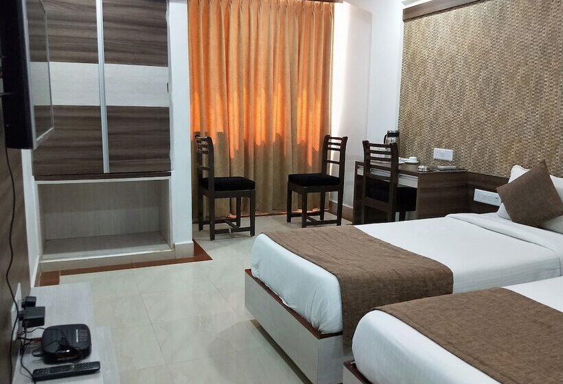 Hotel Samrat