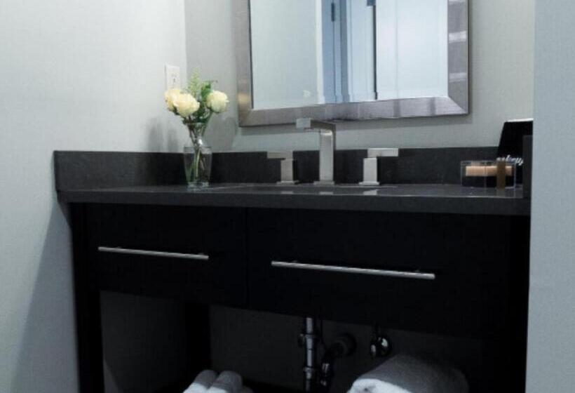 فندق The Railroad Inn