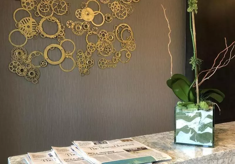 The Stateview Hotel, Autograph Collection