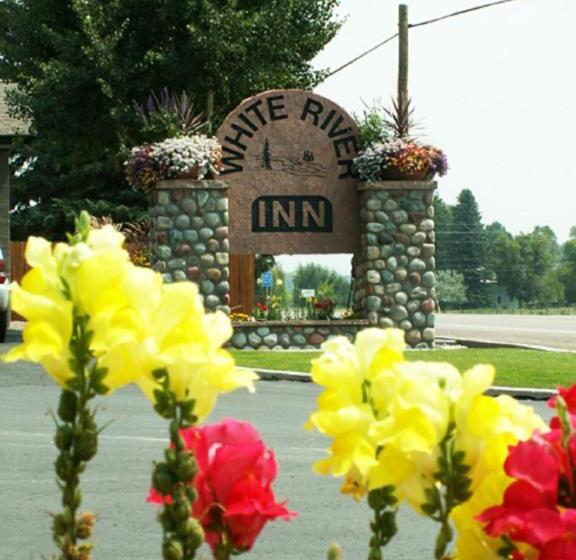 호텔 White River Inn