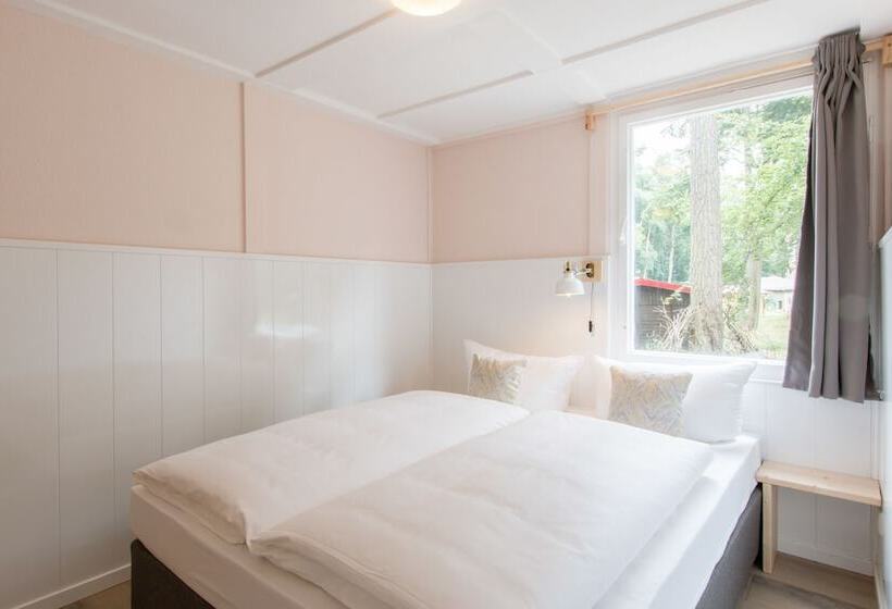 リゾートホテル Natura Ferienpark - Bungalows Am Grimnitzsee Schorfheide