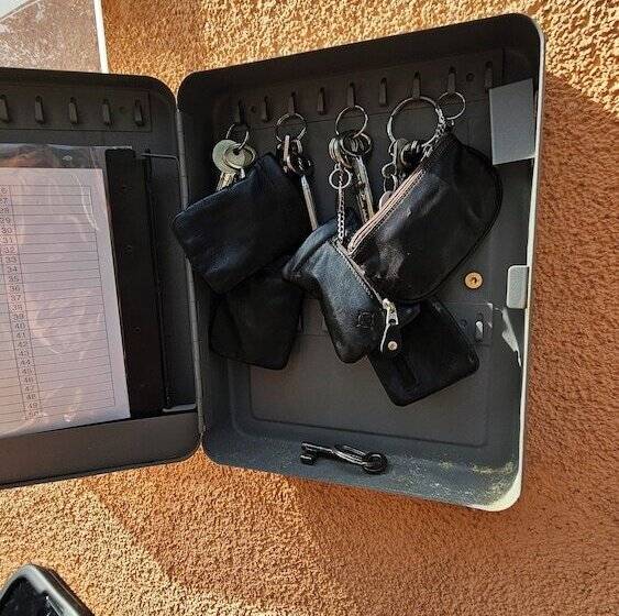 ベッドアンドブレックファースト Pension Weiße Rose, Parkplatz, Frühstück, Wlan, Zentral