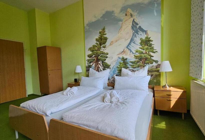 ベッドアンドブレックファースト Pension Weiße Rose, Parkplatz, Frühstück, Wlan, Zentral