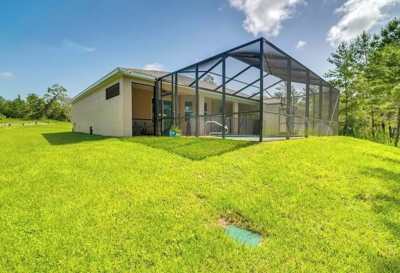 Brooksville Home ~ 5 Mi To Weeki Wachee Springs!