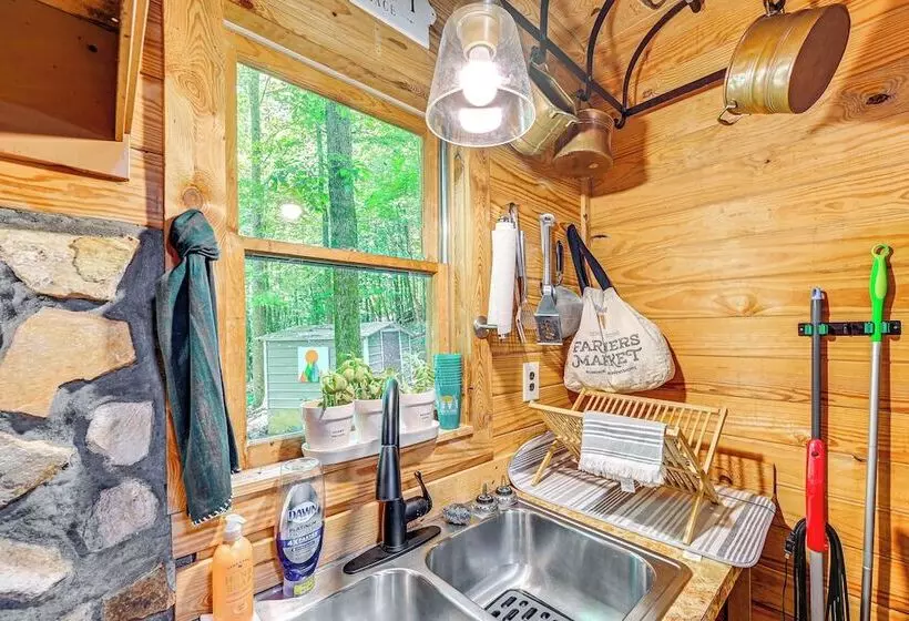 Patio & Fire Pit: Charming Cabin In Roaring Gap!