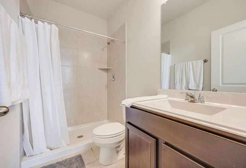 Pet Friendly Kyle Home W/ Yard ~ 23 Mi To Austin!