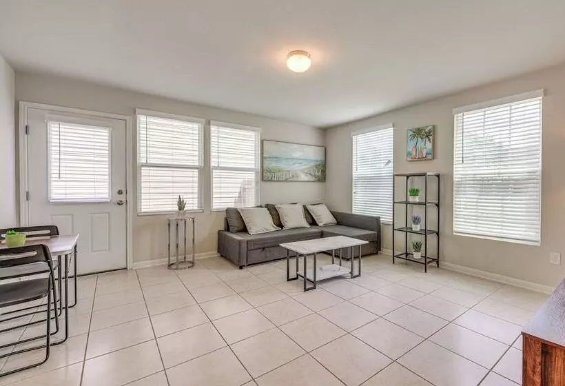 Pet Friendly Kyle Home W/ Yard ~ 23 Mi To Austin!