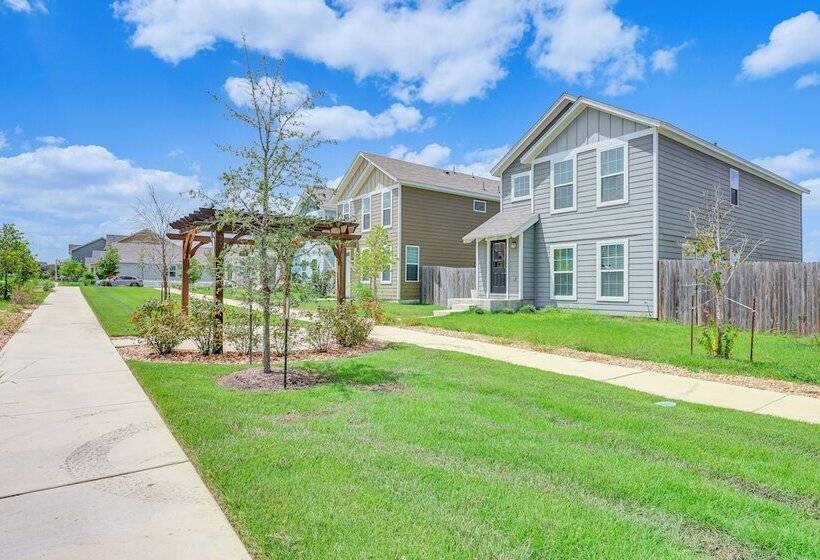Pet Friendly Kyle Home W/ Yard ~ 23 Mi To Austin!