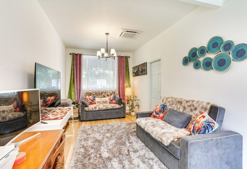 Hot Tub & Horse Boarding On 3 Acres In Redding!