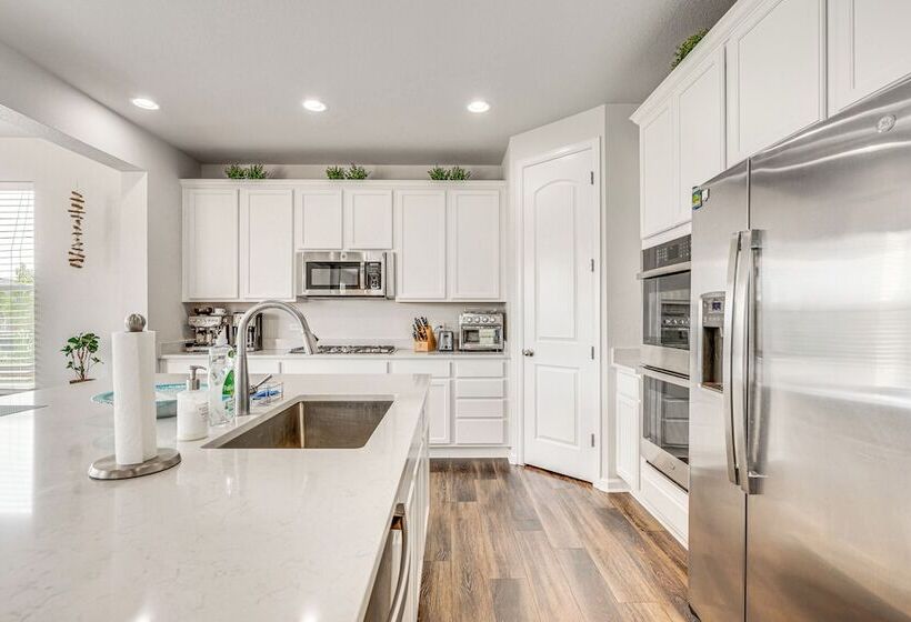 15 Mi To Boulder: Spacious Family Home In Erie