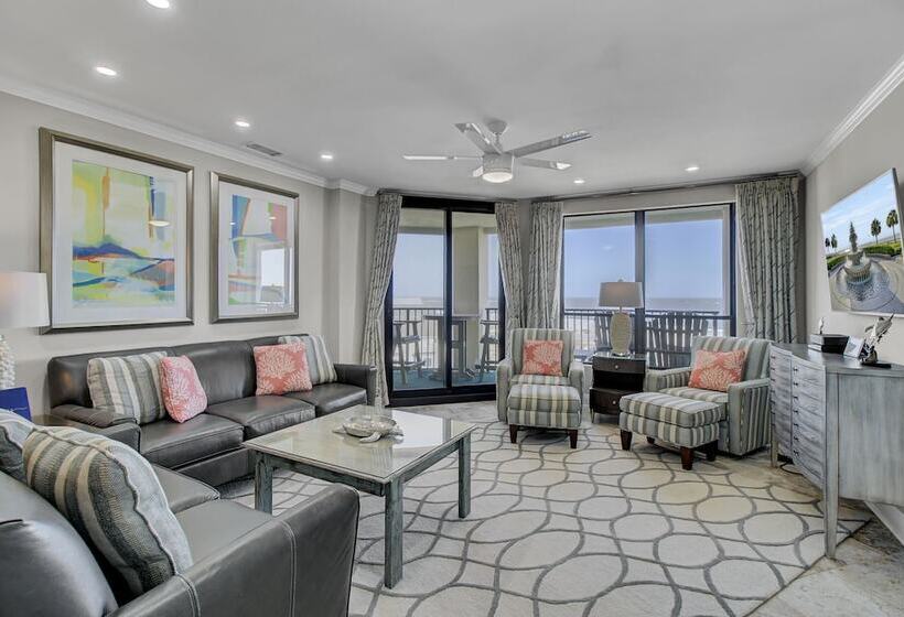 502 Summerhouse By Avantstay Ocean Front Condo W/ Community Pool Access