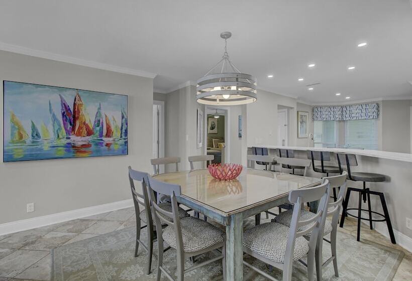 502 Summerhouse By Avantstay Ocean Front Condo W/ Community Pool Access