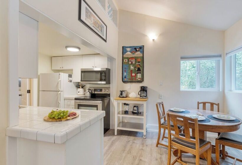 Cottage By The Bay By Avantstay 0.5mi To Beach!