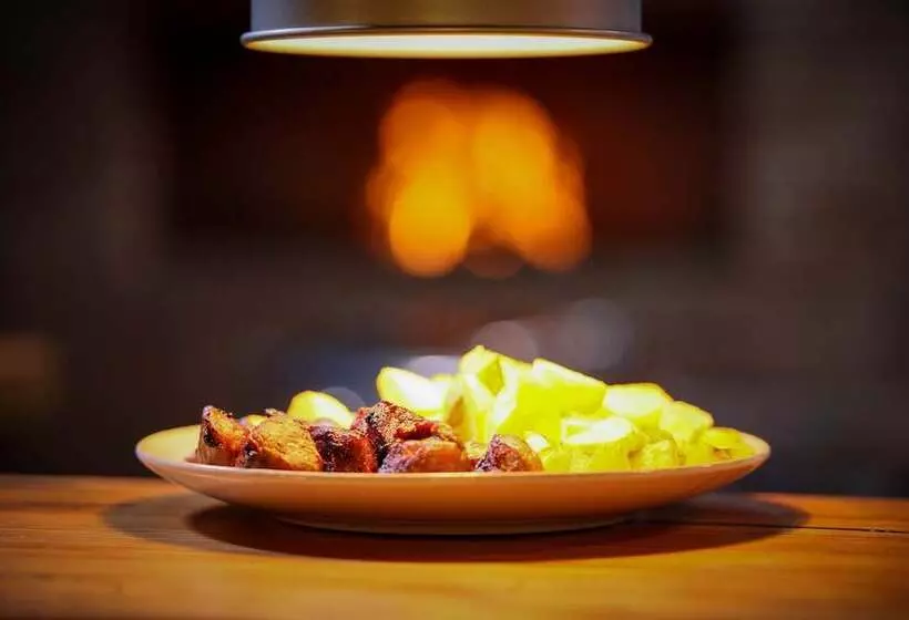 هتل Sazano Wine Cellar &