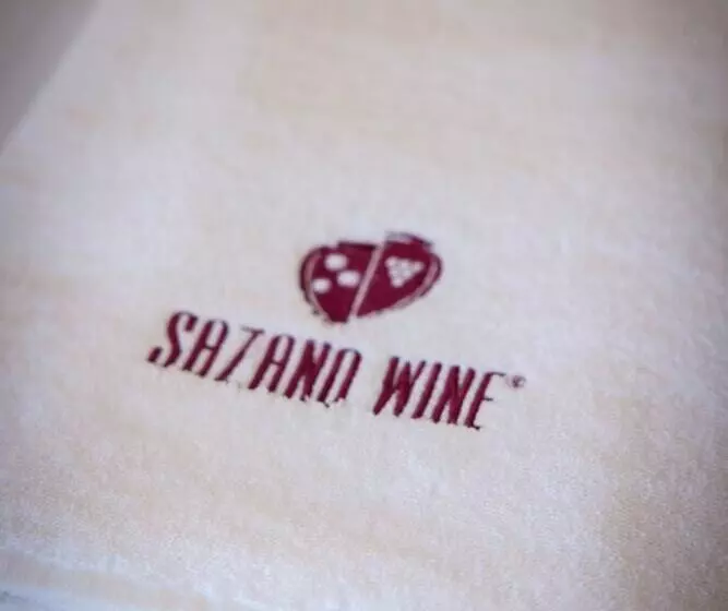 هتل Sazano Wine Cellar &