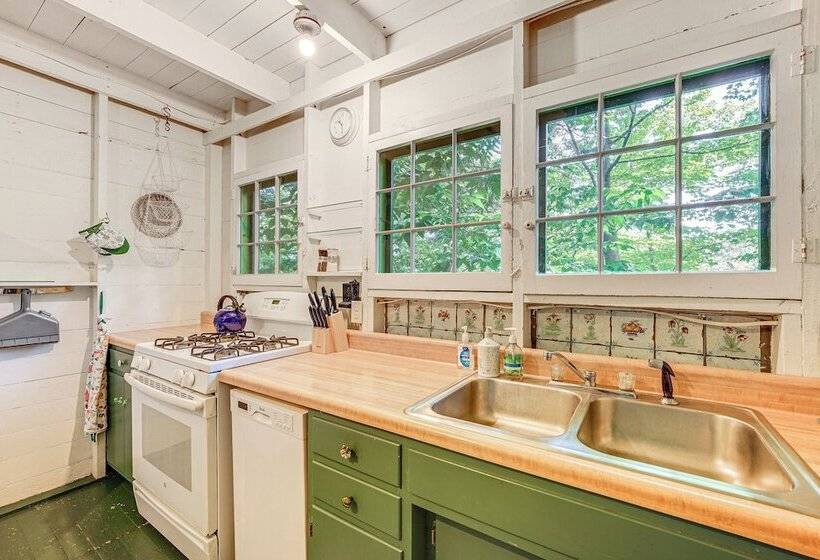 ~ 1 Mi To Dtwn Grand Haven: Lake Michigan Cabin